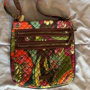 Vera Bradley Hipster crossbody bag in a beautiful paisley print